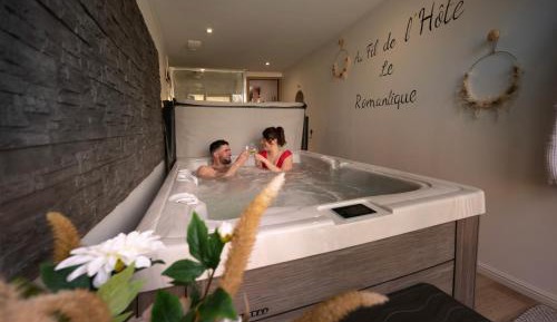 Studio with Spa Bath