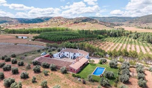 Three-Bedroom Vacation Home 