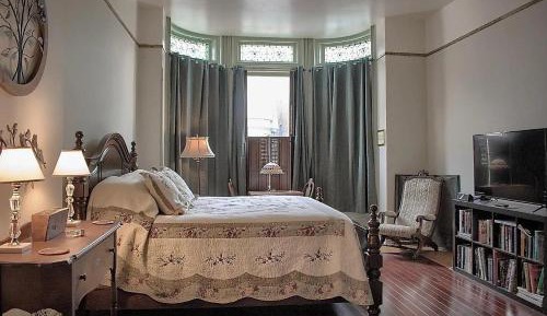 Classic Quadruple Room