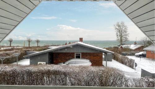 Three-Bedroom Vacation Home 