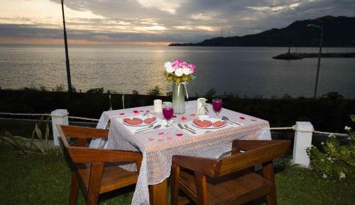 Standard Twin Room with Sea View