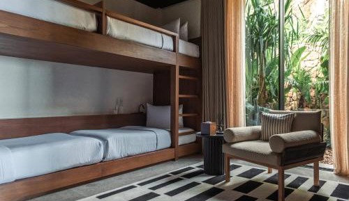Seven Bedroom - Villa Kastil Utara