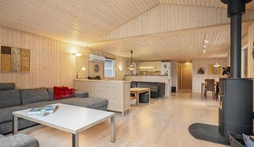 Three-Bedroom Vacation Home 