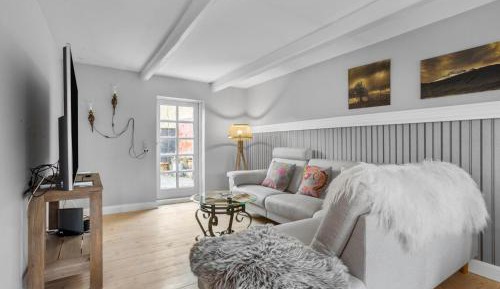 Three-Bedroom Vacation Home 