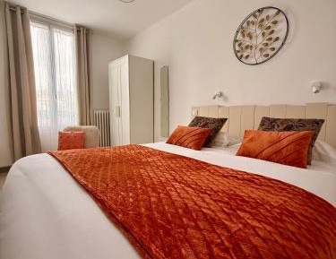 Queen Room with Garden View