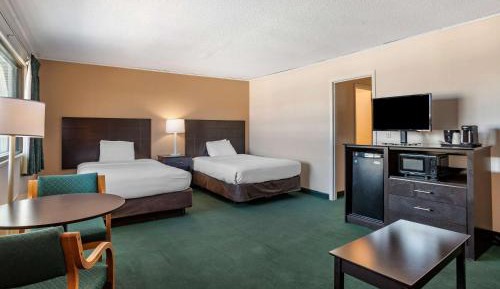  Two Double Beds with Sofa Bed