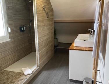 King Room with Pool View
