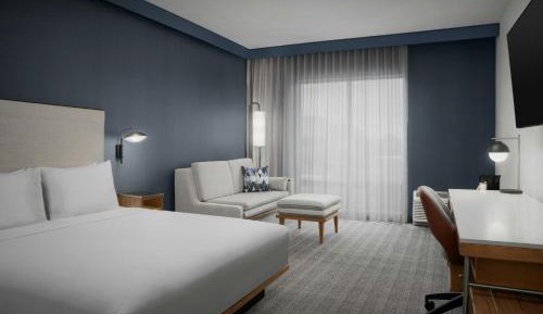 King Room with Sofa Bed