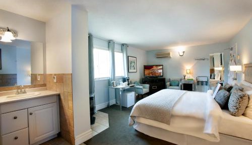 King Suite with Spa Bath