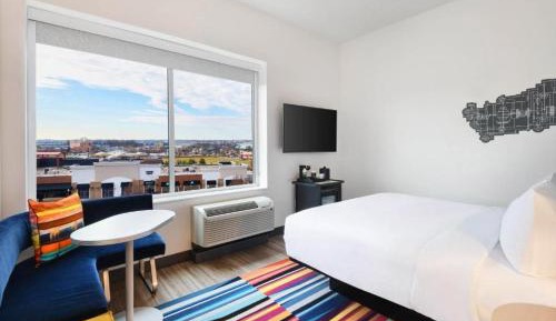 Guest Room, 1 King