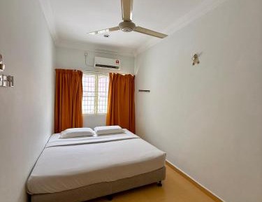 Double Room with Shared Bathroom