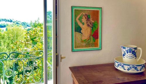 Family Room with Garden View