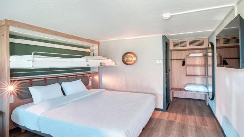 Standard Room - 1 Queen Bed 1 Bunk Bed