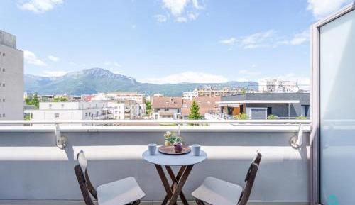 Two-Bedroom Deluxe Apartment