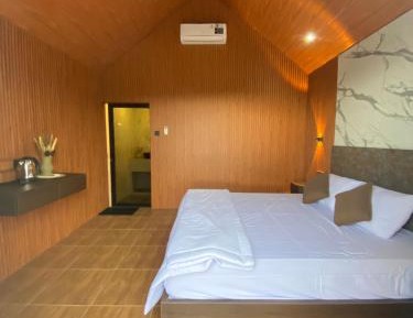 Deluxe Bungalow with Garden View