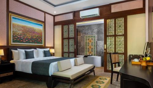 Suite Room with Extra Benefit