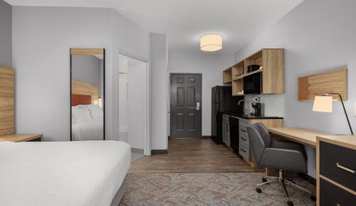King Studio Suite