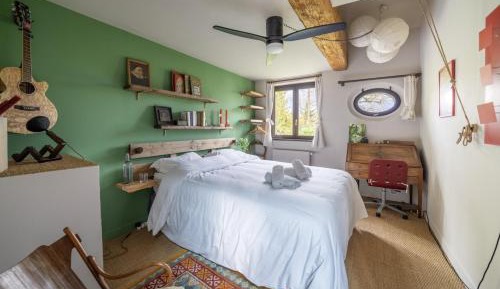 Double Room with Private Bathroom