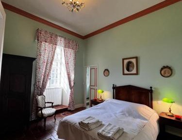 Deluxe Double Room with Shower