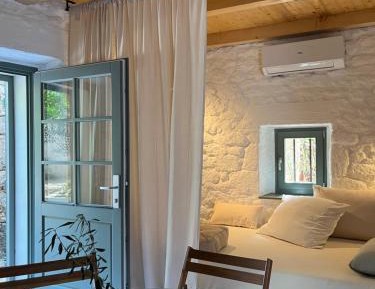 Studio with Terrace