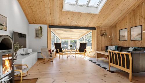 Three-Bedroom Vacation Home 