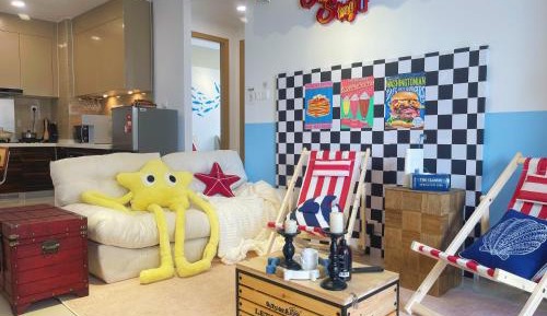 Two-Bedroom Apartment with Balcony and Sea View