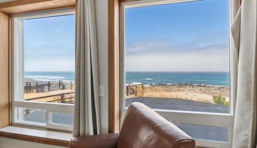 Deluxe Double Room (1 adult + 2 children)