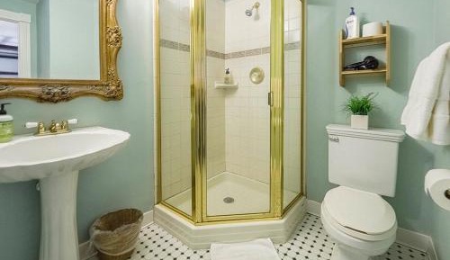Queen Room with Balcony