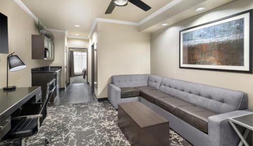 King Suite with Sofa Bed - Non-Smoking