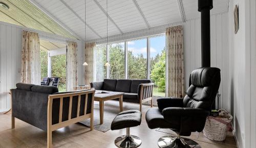 Three-Bedroom Vacation Home 