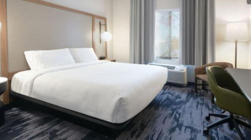 King Room - Hearing Accessible