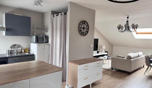 Three-Bedroom Deluxe Apartment