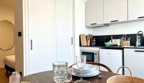 One-Bedroom Deluxe Apartment