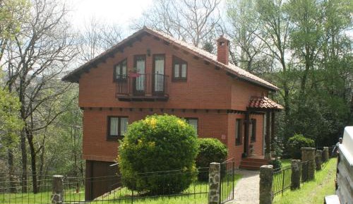 Three-Bedroom Townhouse