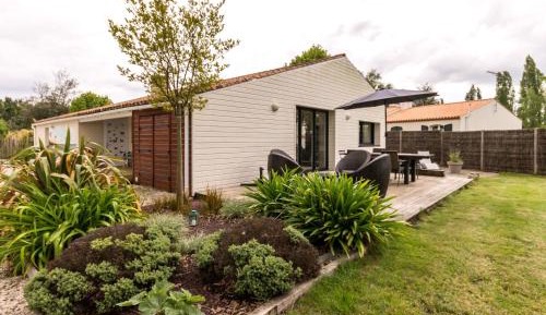 Holiday Home (5 Adults)