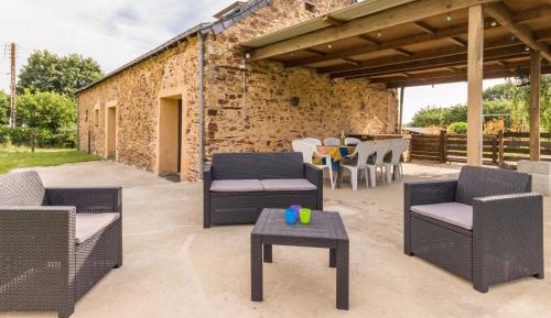 Holiday Home (7 Adults)