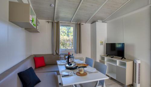 Comfort Mobile Home (4 Adults)