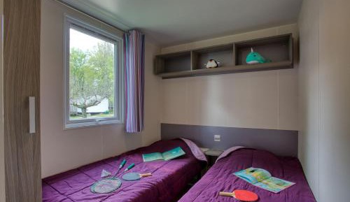 Standard Mobile Home (6 Adults)