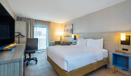 Superior King Room - Non-Smoking