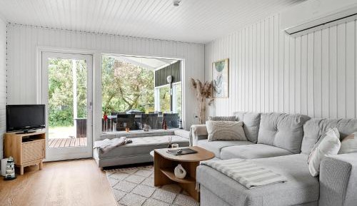 Three-Bedroom Vacation Home 