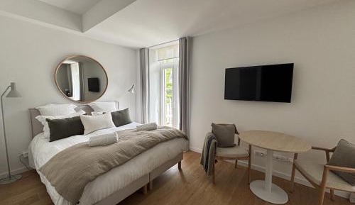 Studio with Pool View