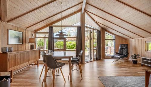 Three-Bedroom Vacation Home 