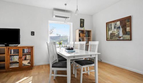 Three-Bedroom Vacation Home 