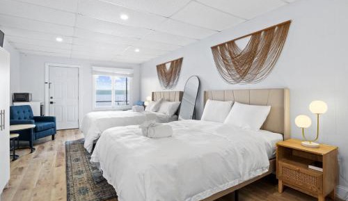 Quadruple Room with Balcony