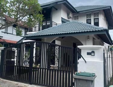 Four-Bedroom Holiday Home