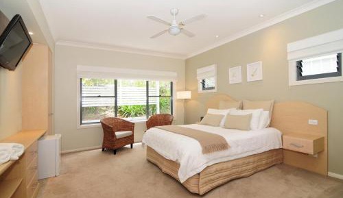 A Queen Garden Suite