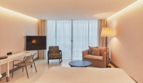 Luxe Sea View Junior Suite 2nd floor