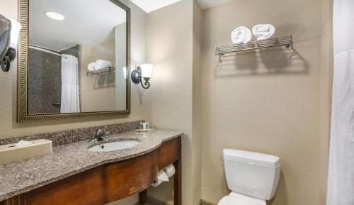 Queen Suite with Two Queen Beds - Disability Access/Non-Smoking
