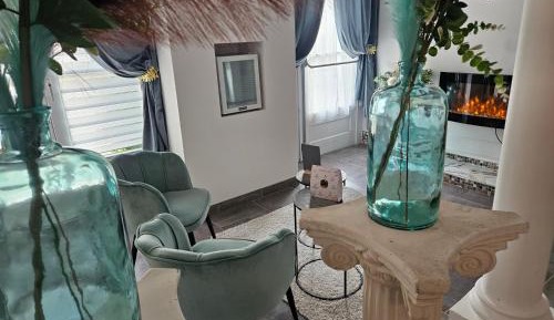 King Suite with Spa Bath