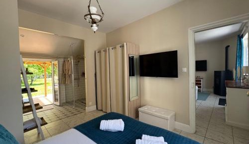 One-Bedroom House